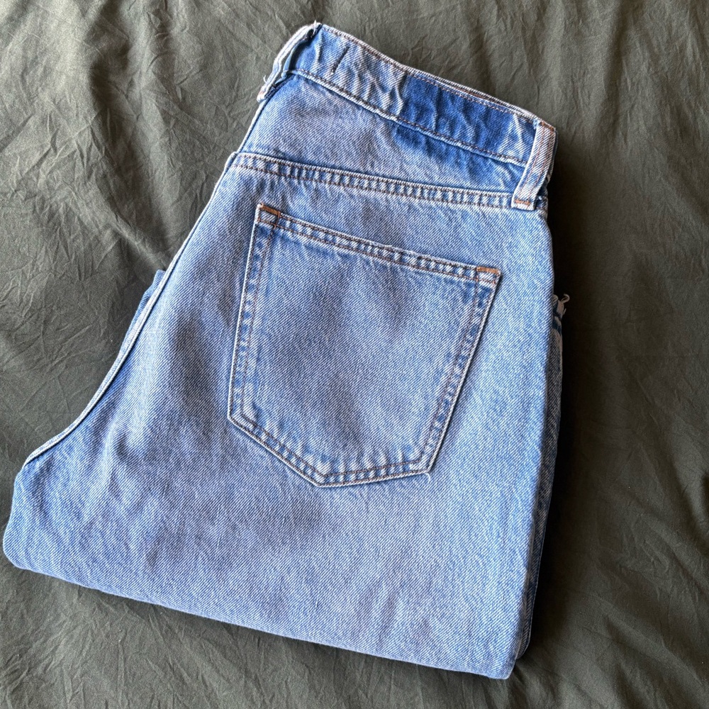 Abercrombie Loose High Rise Denim